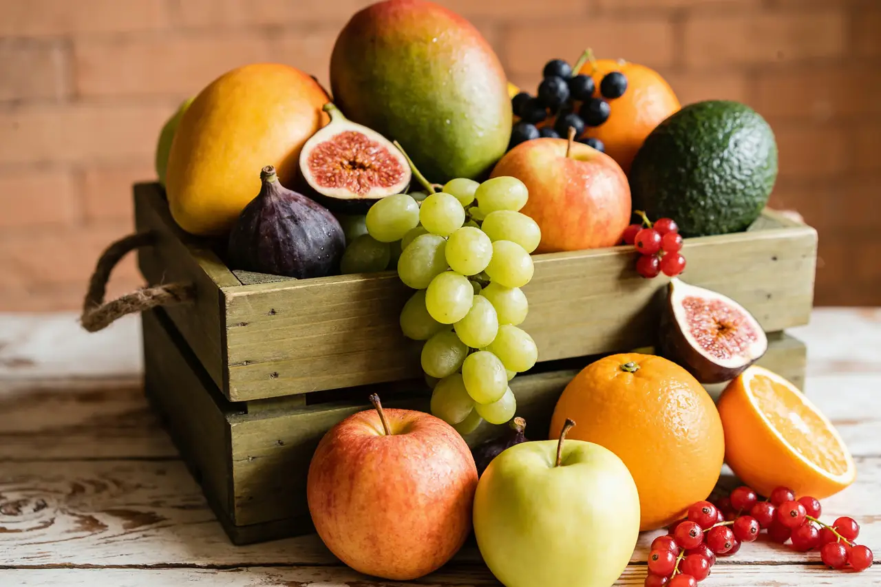 How to Build a Mixed Fruit Box That Actually Gets Eaten